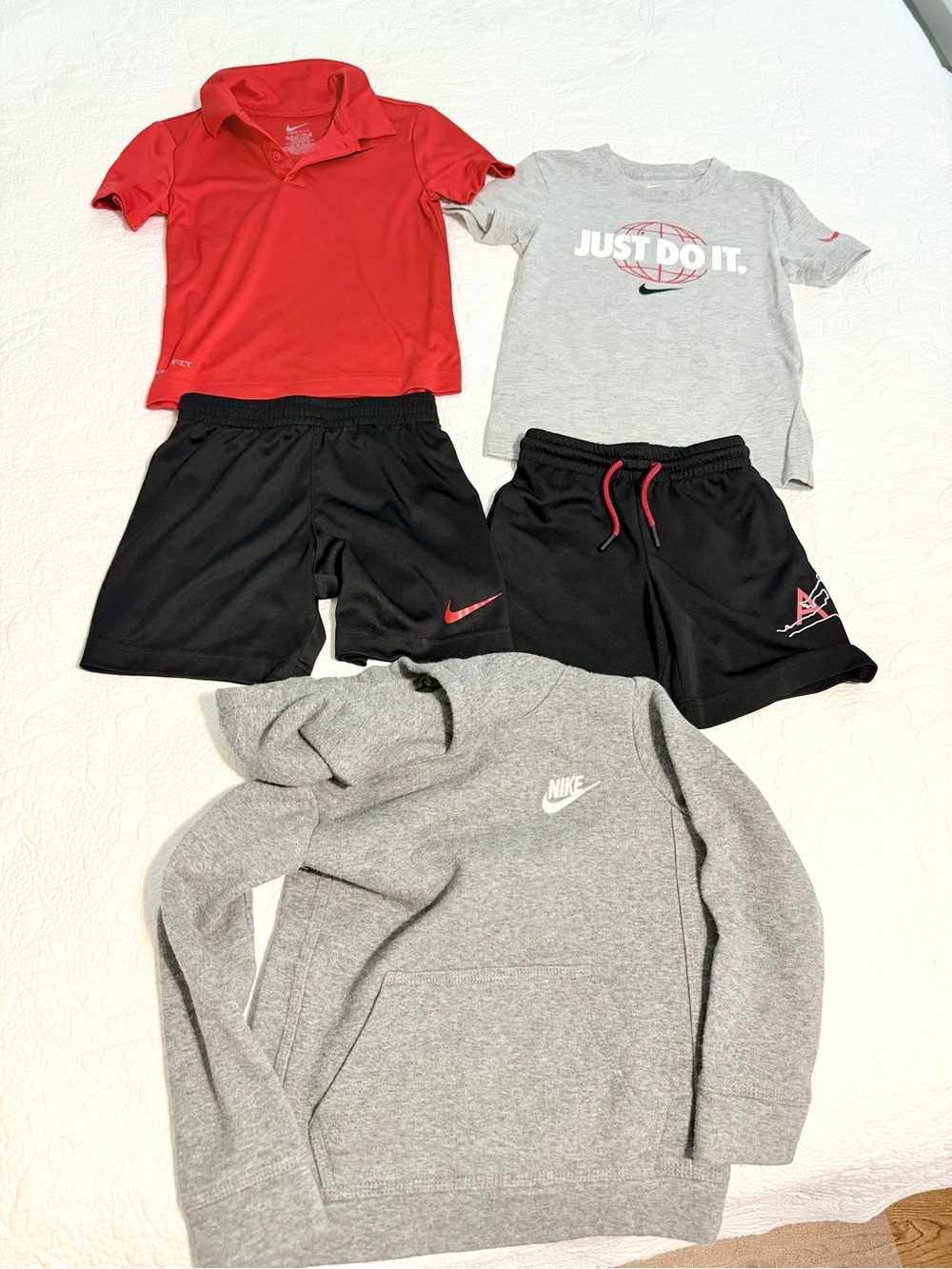 Boys Nike shorts tshirt drifit performance polo and hoodie sweatshirt size 4